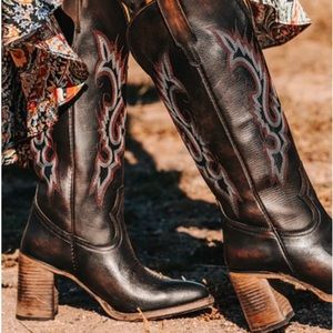 Freebird Jackson - Black size 9